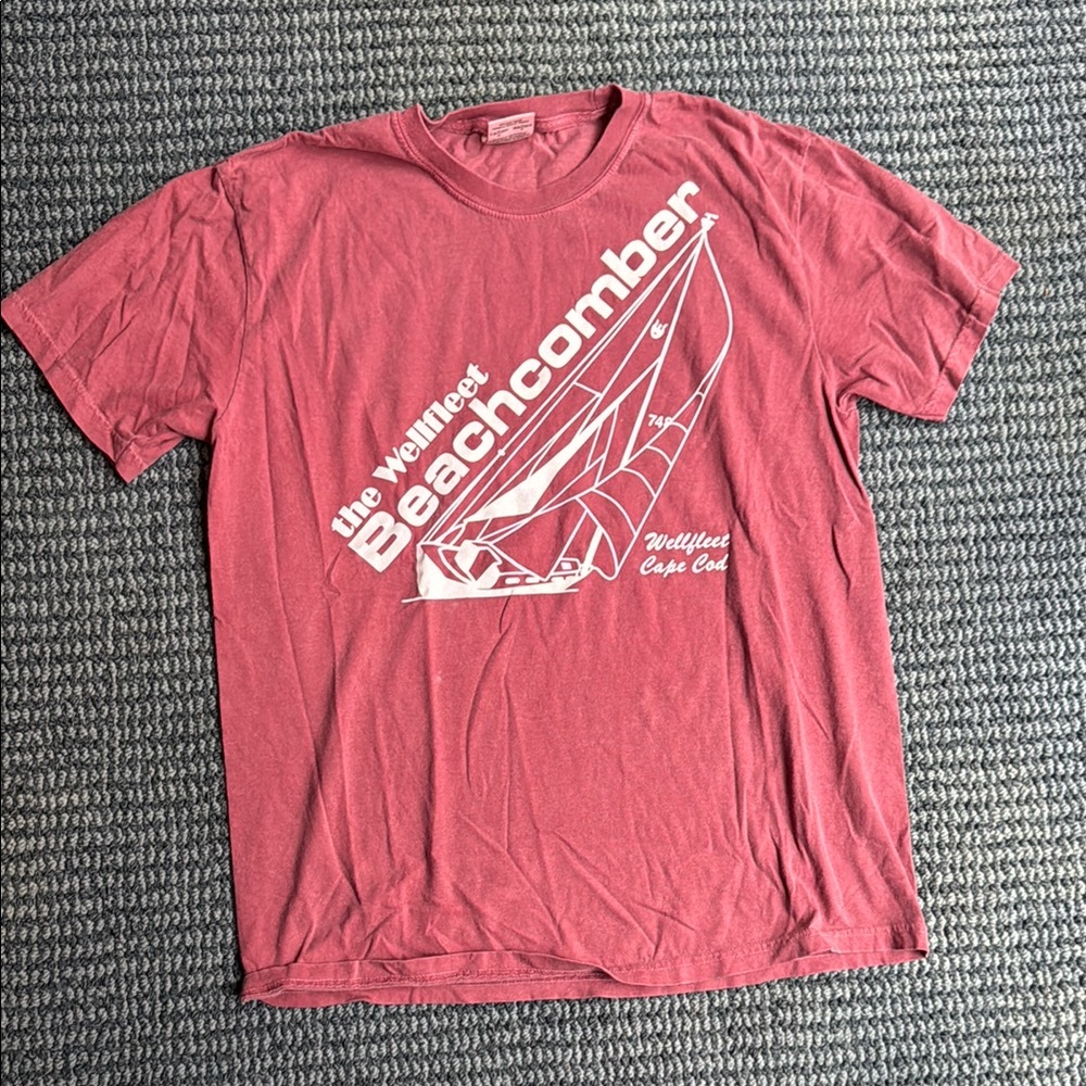 Wellfleet Beachcomber Red T-Shirt